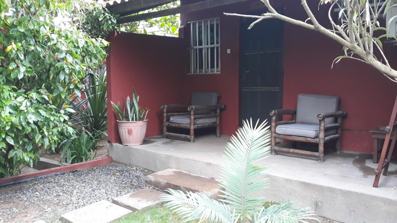 Hotel Robinson Plage Lomé Exterior foto