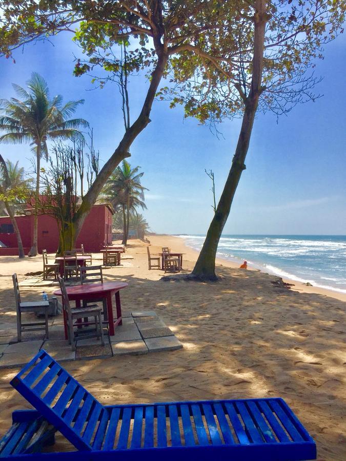 Hotel Robinson Plage Lomé Exterior foto